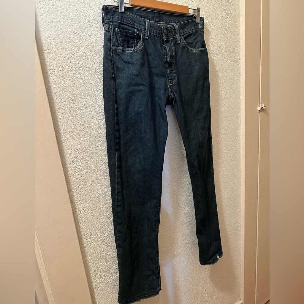 Levi’s Jeans Men 100% Cotton Dark Wash 501 Button Fly Straight Leg Size 30 X 30